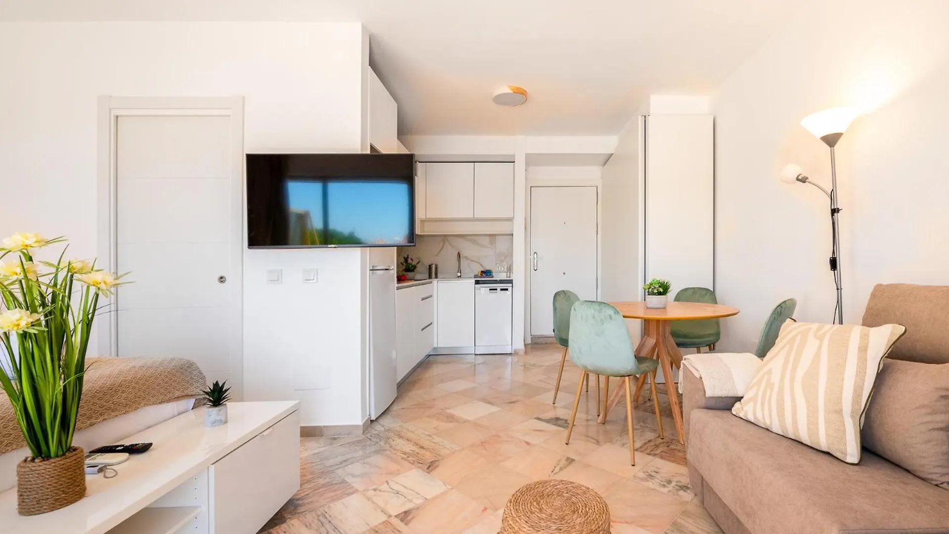 Oleholidays 143 Romana Playa Vistas Al Mar Marbella 0*,